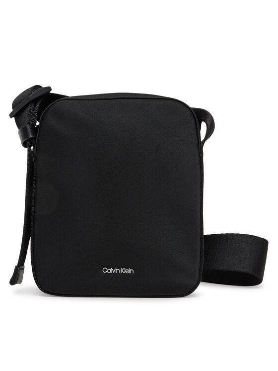 Calvin Klein Saszetka Ck Ease Reporter S K50K512886 Czarny