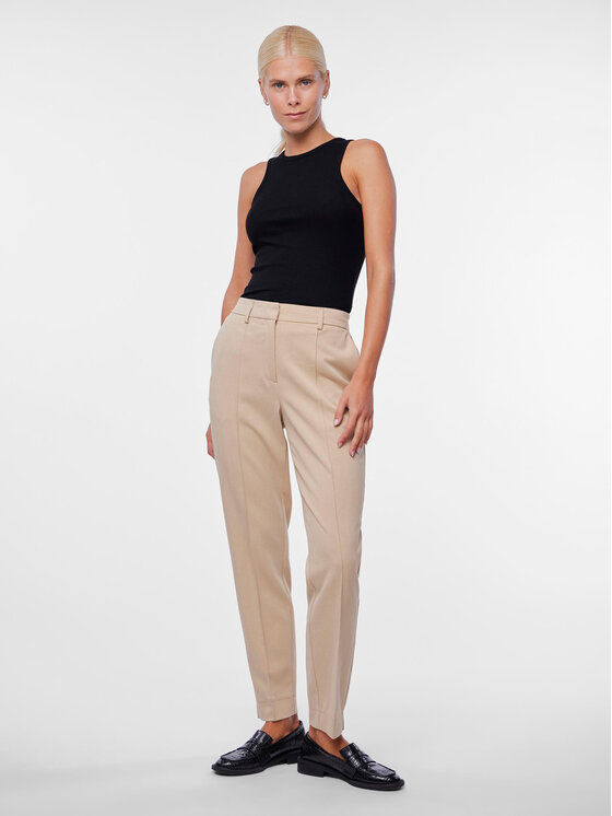 YAS Chinosy Scoop 26032835 Beżowy Regular Fit