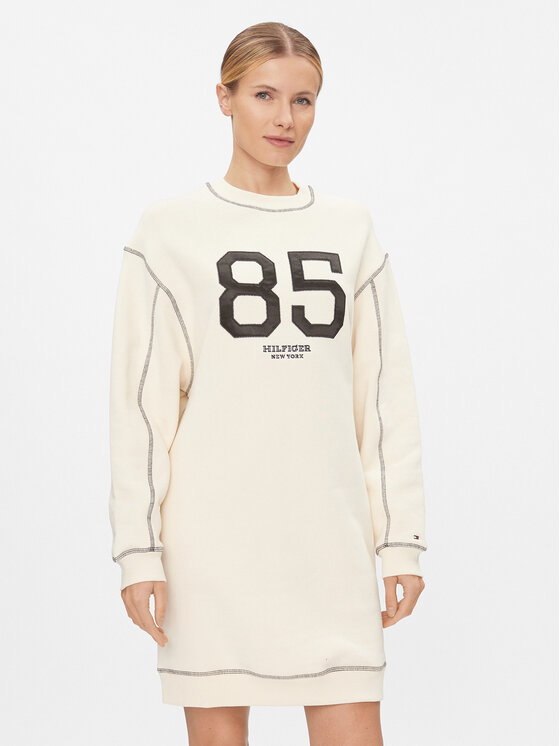 Tommy Hilfiger Sukienka dzianinowa Varsity 85 WW0WW40614 Beżowy Relaxed Fit