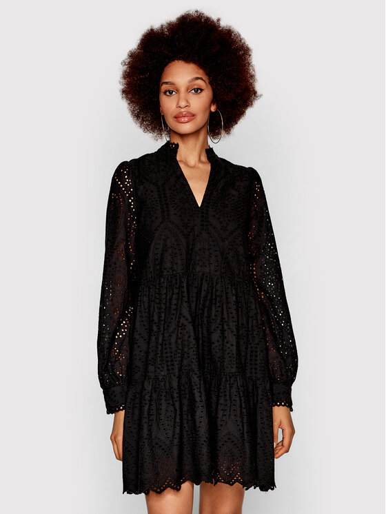 YAS Sukienka codzienna Holi 26027162 Czarny Relaxed Fit