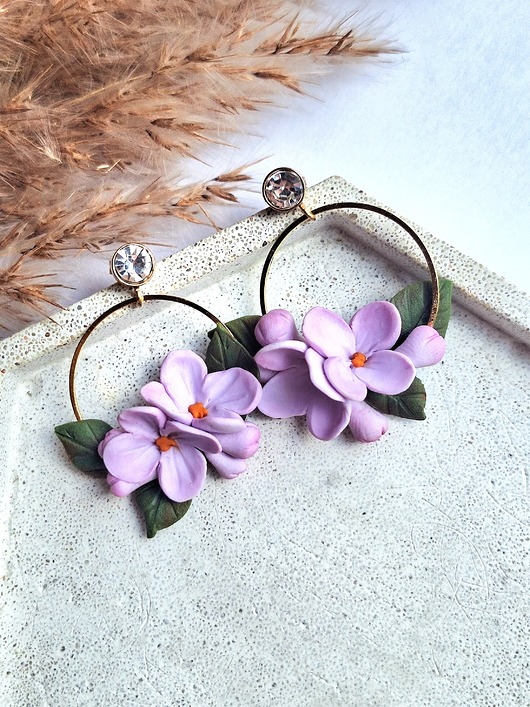 Kolczyki z kwiatami bzu