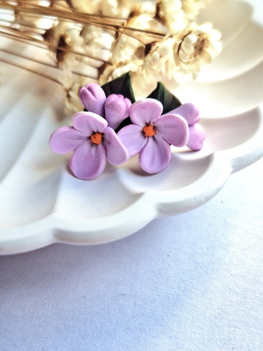 Kolczyki sztyfty z kwiatami bzu