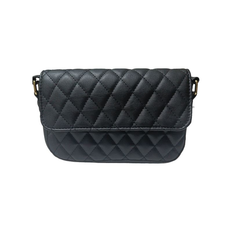 Czarna Torebka Na Ramię Kopertówka Z Paskiem Pikowana