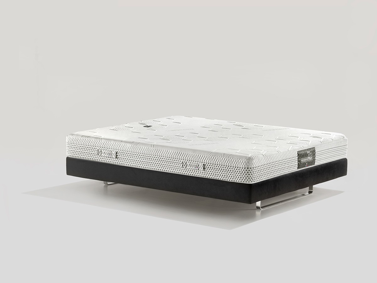 Materac Comfort Plus Magniflex piankowy