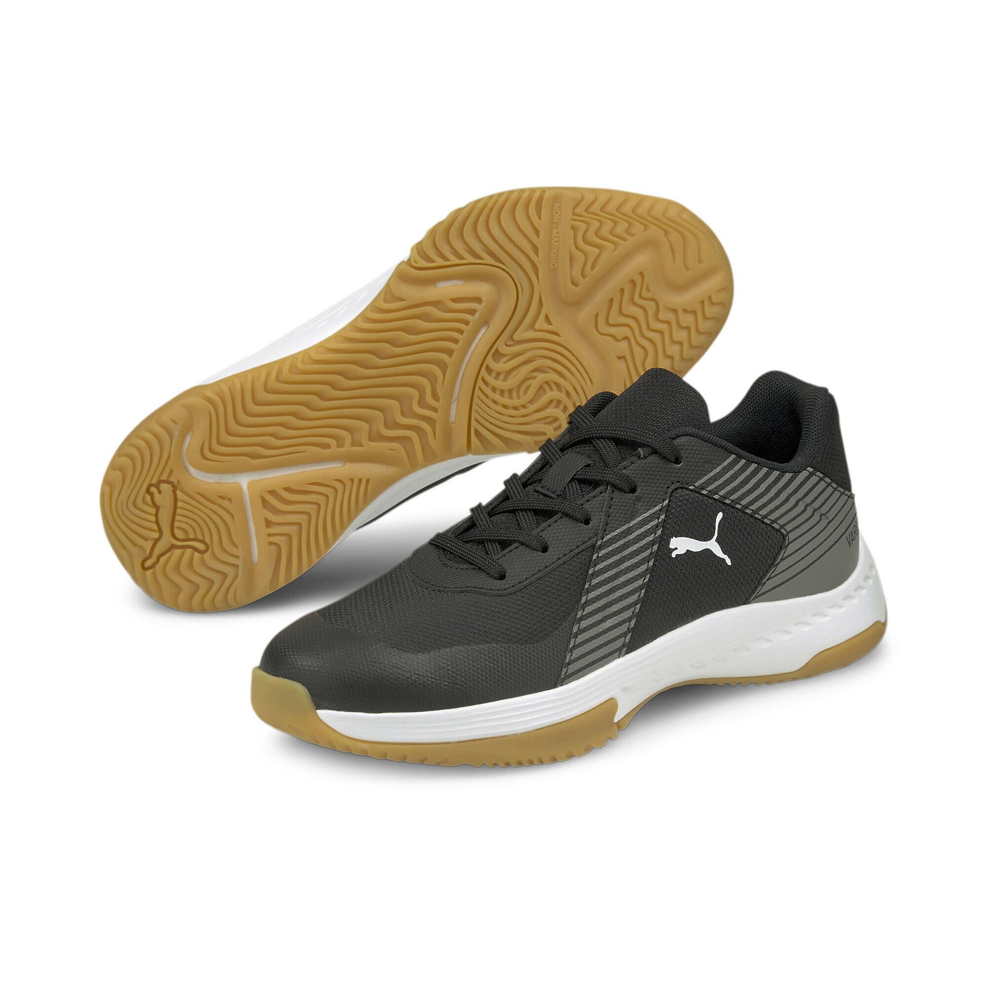 Buty Puma halowe czarne sportowe dziecięce niebrzudząca podeszwa 106585 03 29