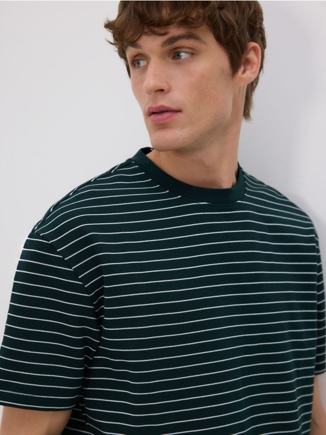 Reserved - T-shirt boxy w paski - ciemnozielony
