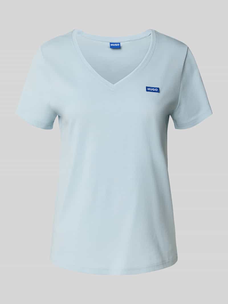 T-shirt z wyhaftowanym logo i dekoltem w serek