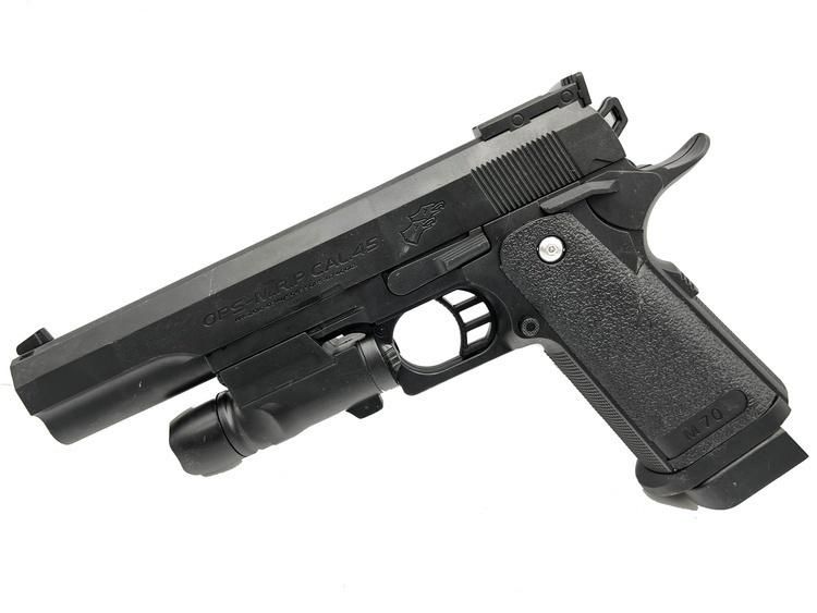 Pistolet L3936