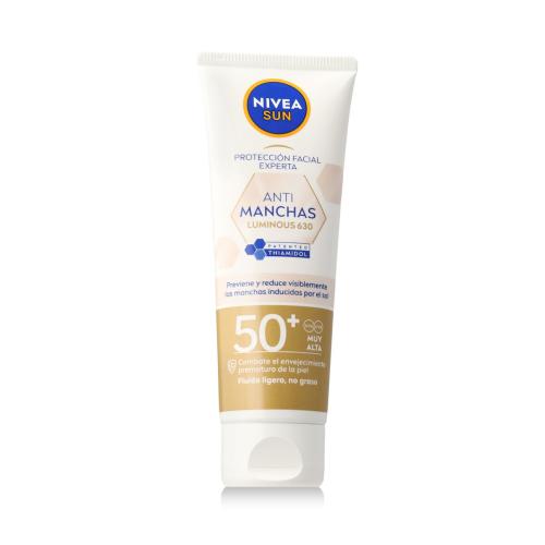 Nivea UV Face Specialist Dark Spot Control SPF50 Preparat do opalania twarzy 40 ml