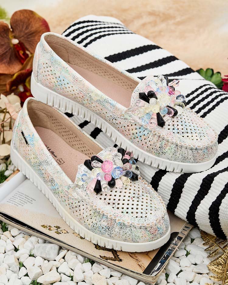 Royalfashion Ażurowe mokasyny damskie z koralikami Nasfali-37