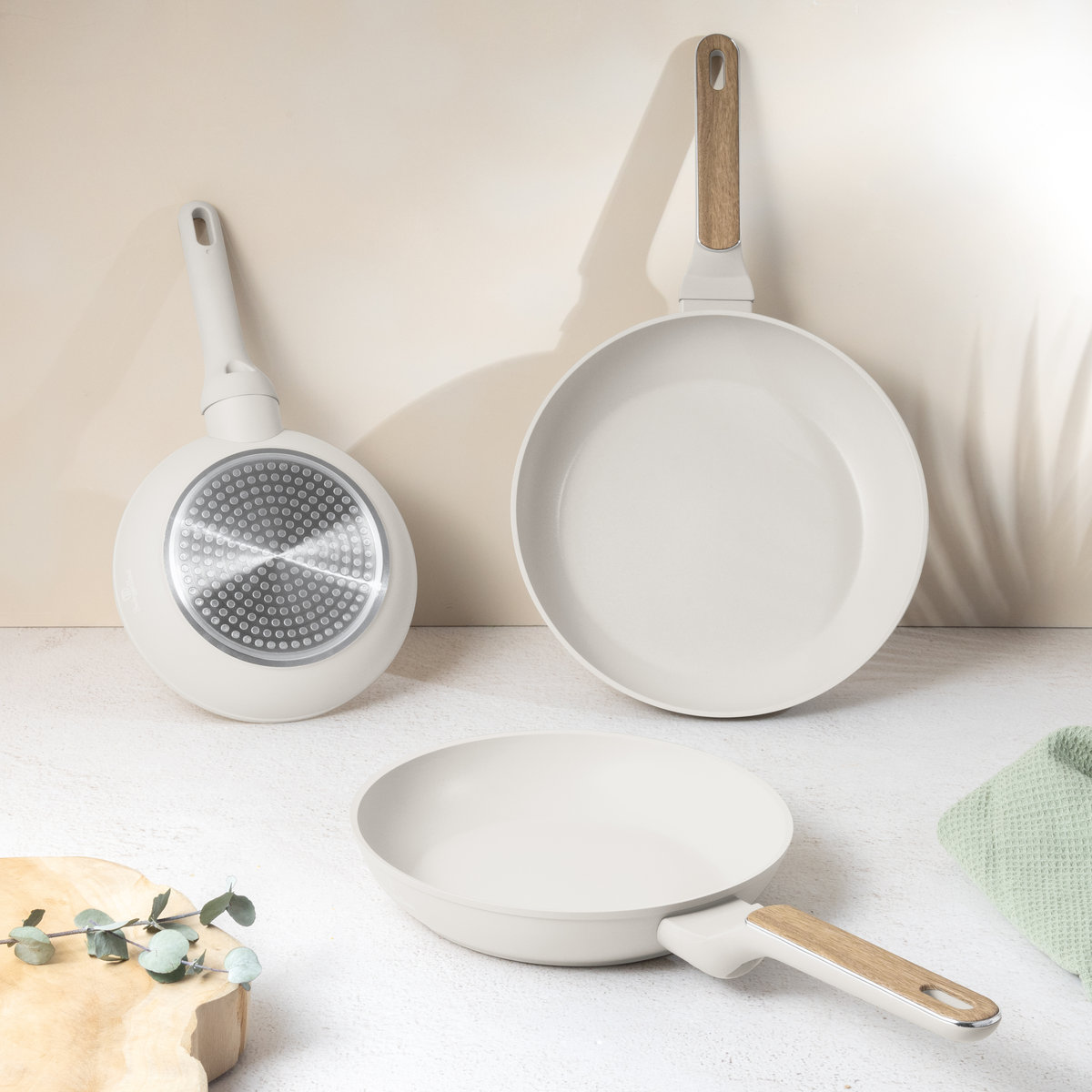 Zestaw 3 patelni z elementami drewna BerlingerHaus Sahara BH-8322