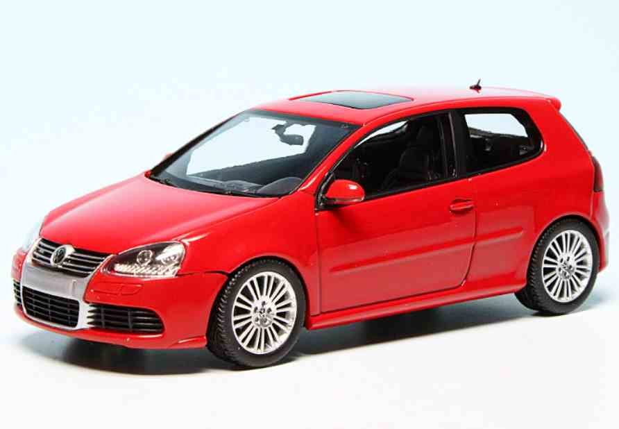 Vw Golf V R32 (2005) , 1:43 Minichamps 940054500
