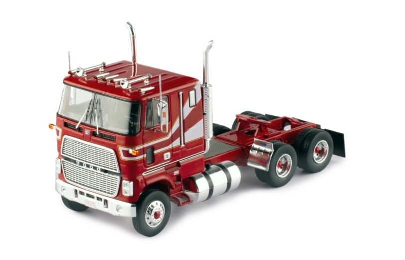 Ixo Models Ford Cl 9000 1976 Red 1:43 Tr209