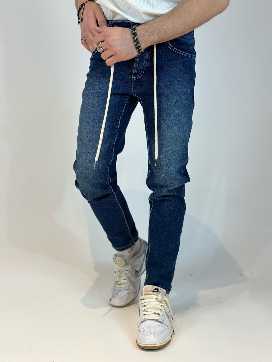 Jeansy klasyczne - niebieski M/L (W34)