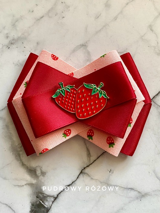 Brosza z Truskawkami Kolekcja Limitowana FRUIT Nowość