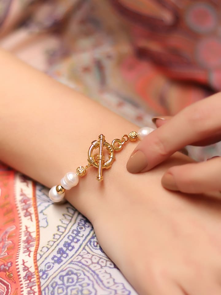 L'Atelier de Gaia Pozłacana bransoletka z perłami