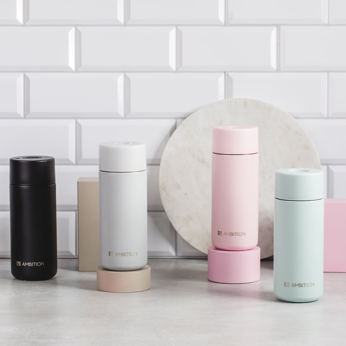 Kubek termiczny Calido 400 ml czarny AMBITION