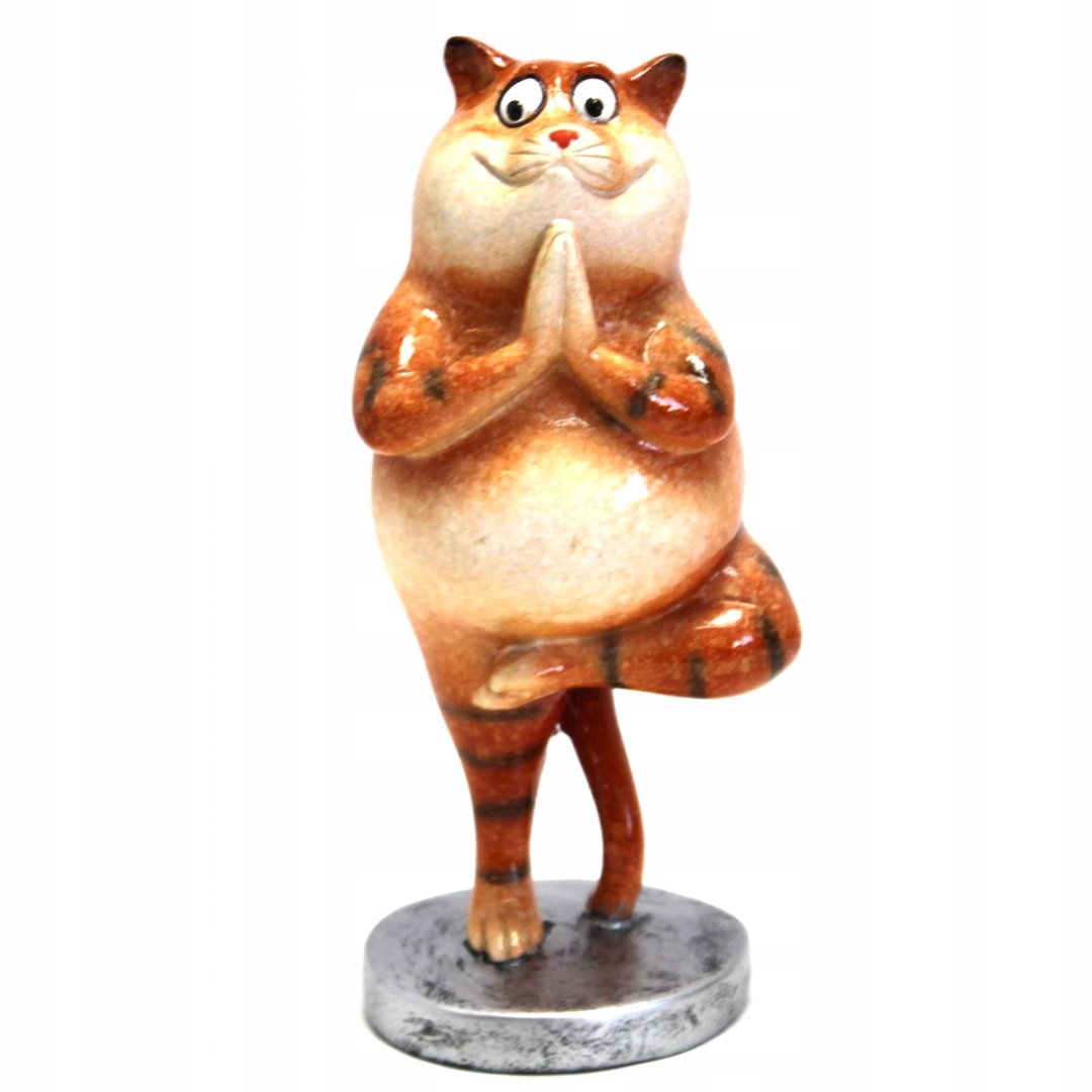 FIGURKA KOTA W POZYCJI JOGI- UNIKALNA DEKORACJA DLA MIŁOŚNIKÓW KOTÓW