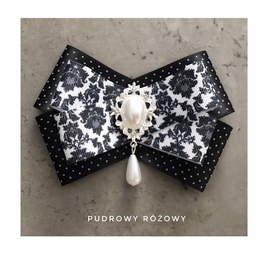 Brosza glamour z perłą