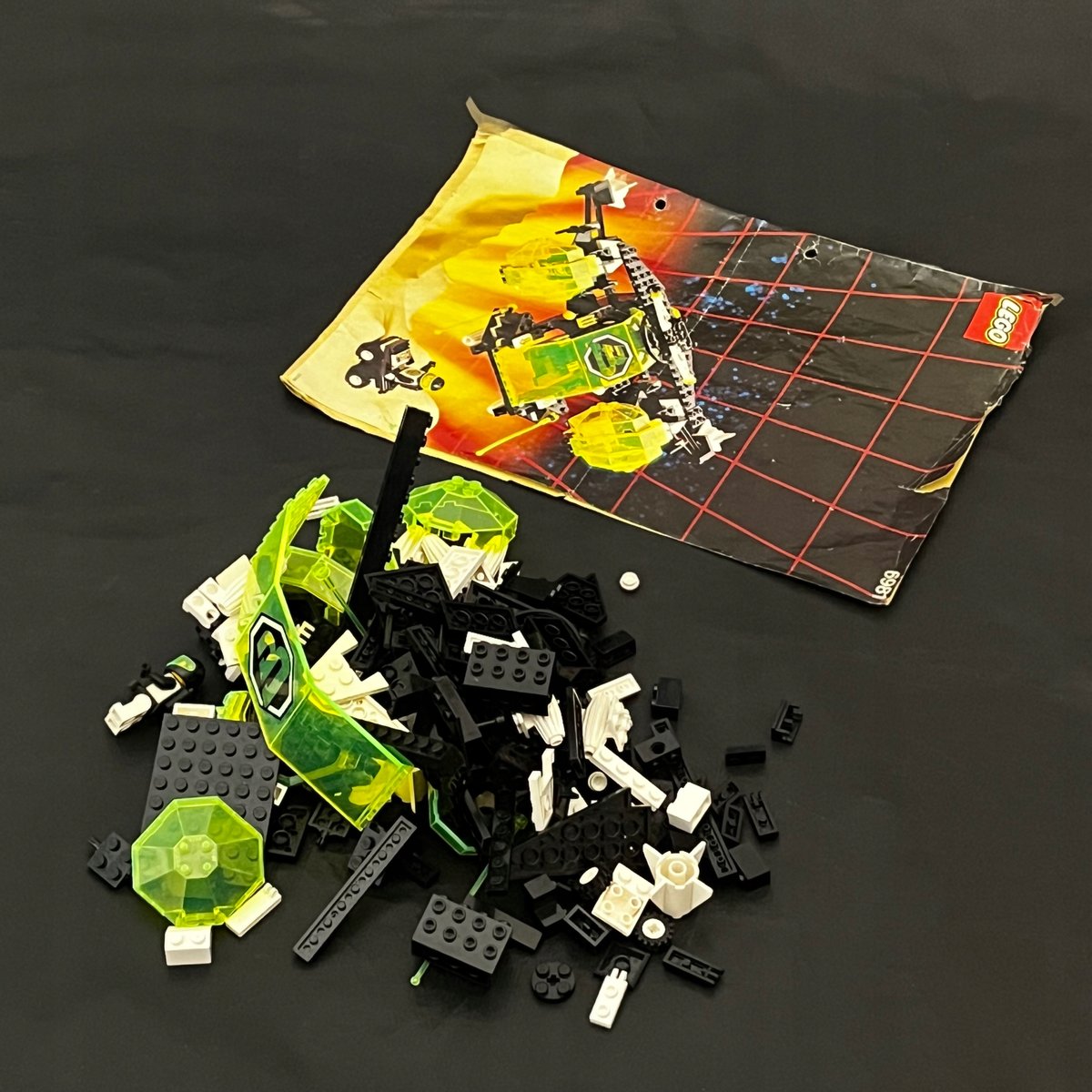 6981 LEGO Kosmiczny pojazd rozpoznawczy