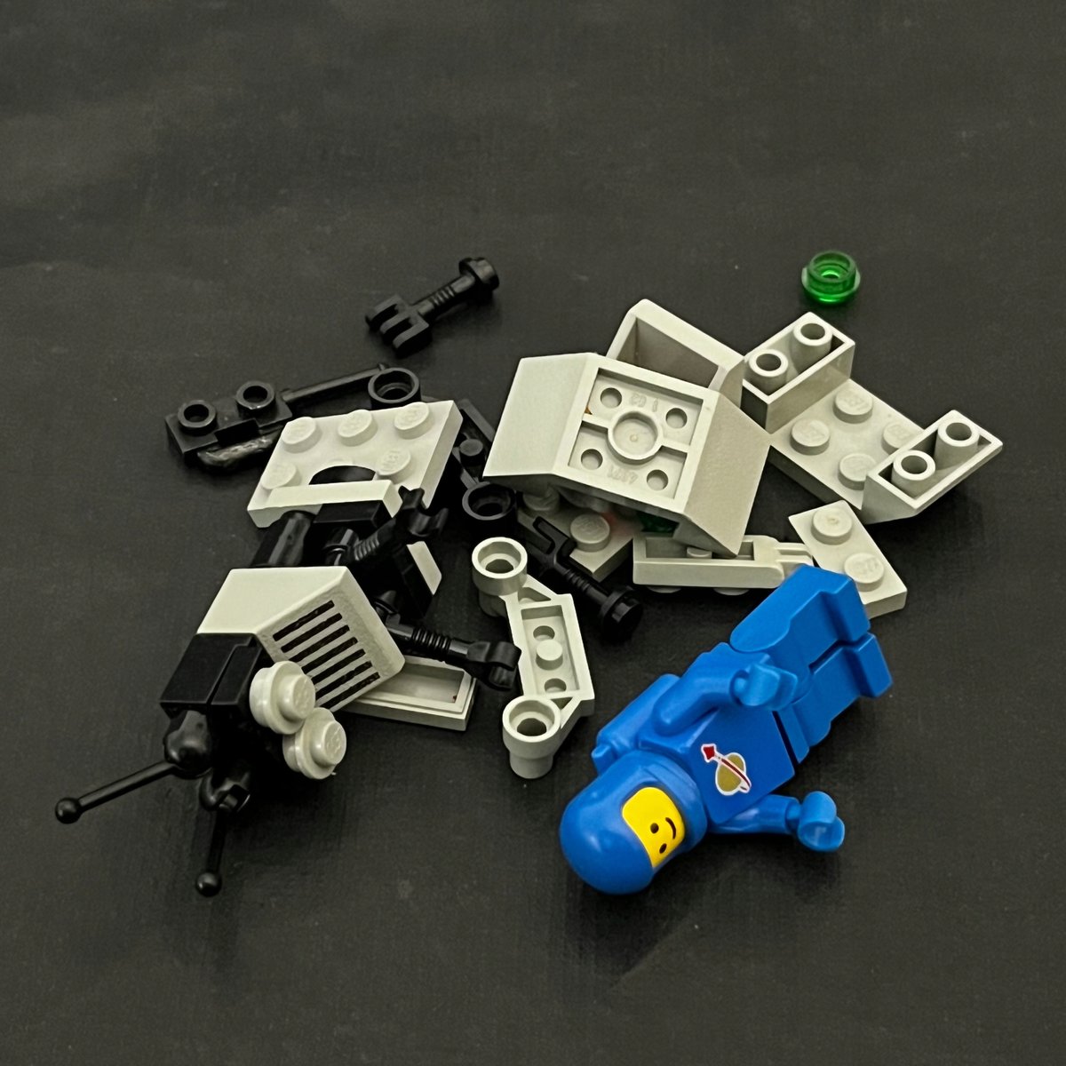 6809 LEGO Robot i XT-5