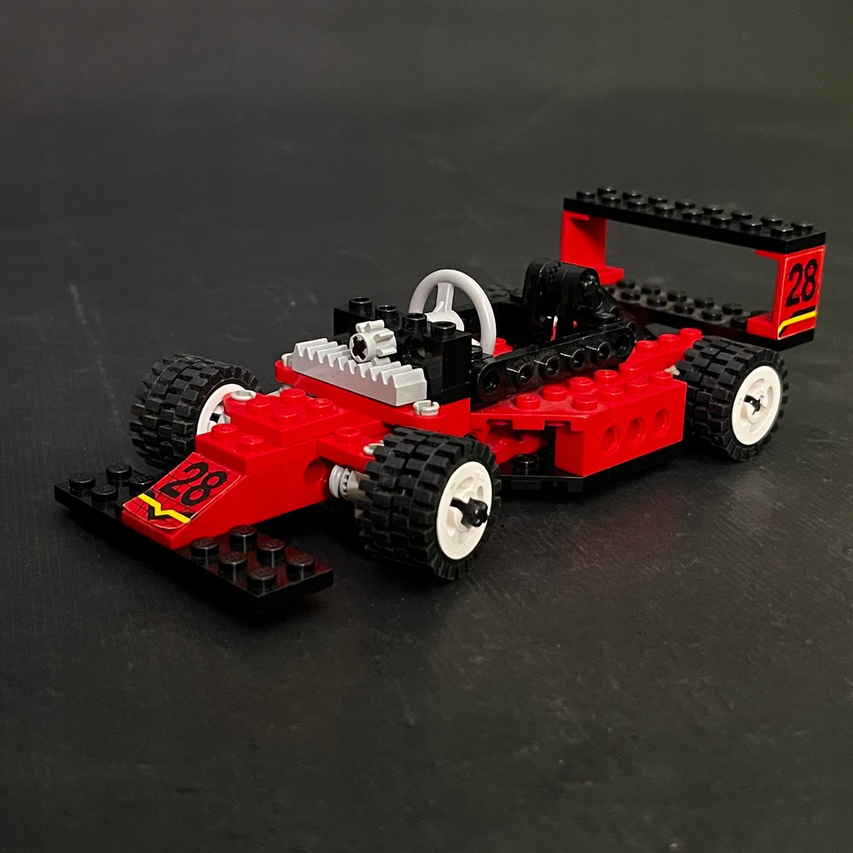 8808 LEGO Mała wyścigówka