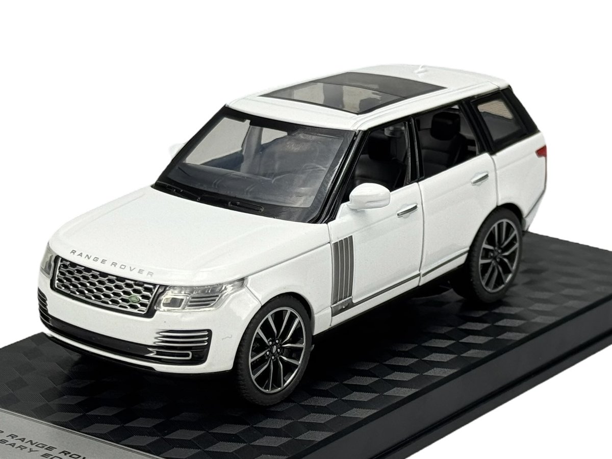 ALLOY CAR LAND ROVER RANGE ROVER 50th ANNIVERSARY EDITION BIAŁY 1:32