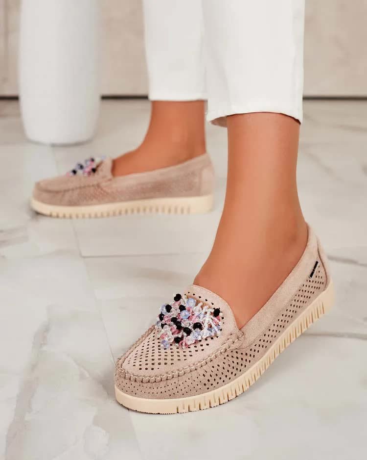 Royalfashion Ażurowe mokasyny damskie z koralikami Namis-39