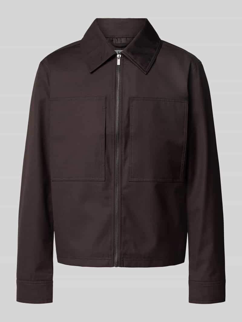 Kurtka koszulowa o kroju regular fit z kieszeniami na piersi