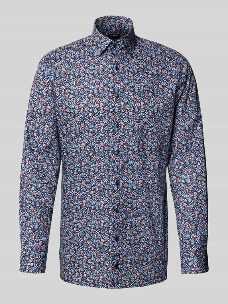 Koszula casualowa o kroju Modern Fit z kołnierzykiem typu kent