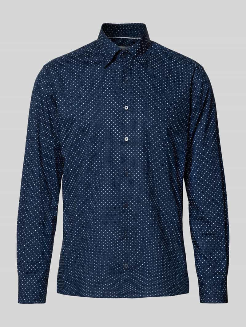 Koszula casualowa o kroju regular fit z czystej bawełny z kołnierzykiem typu kent