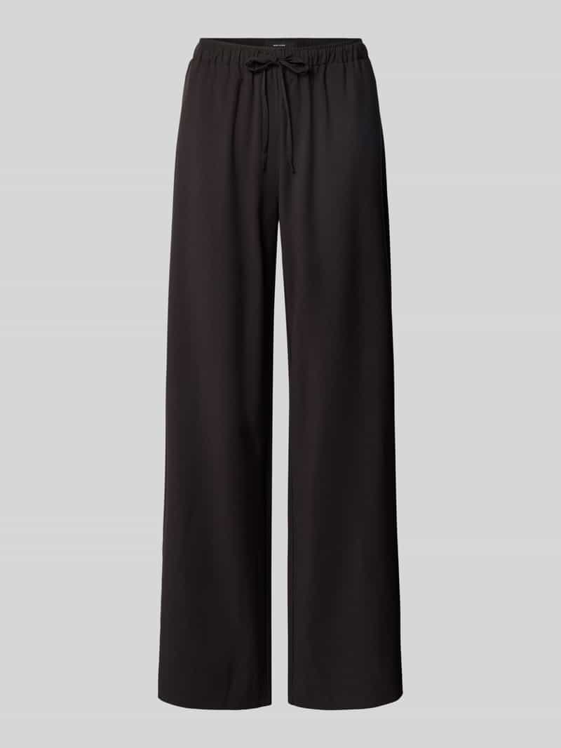 Spodnie szerokie o kroju regular fit z dodatkiem wiskozy model ‘MILLY’