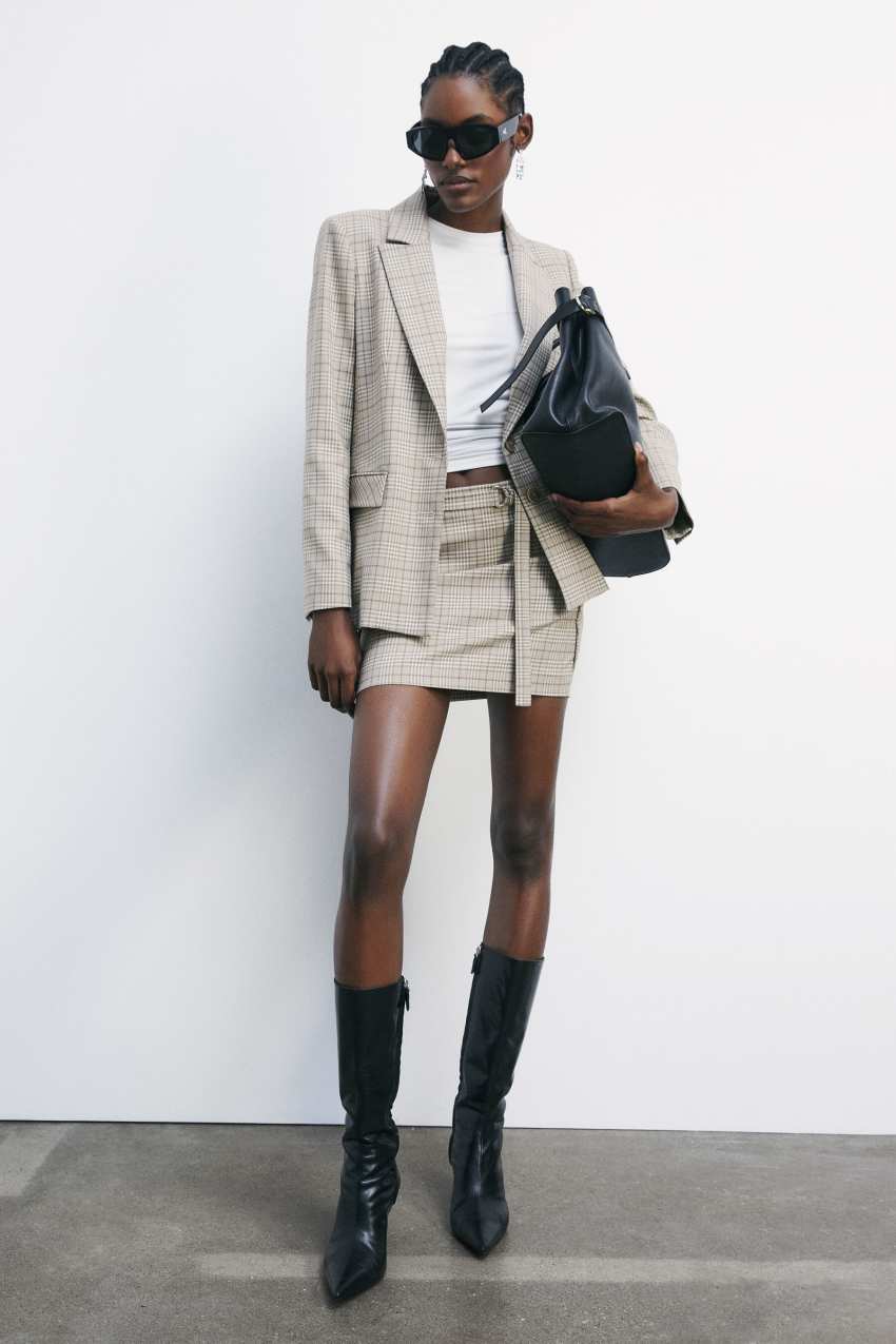 Mini spódniczka z niskim stanem w kratę