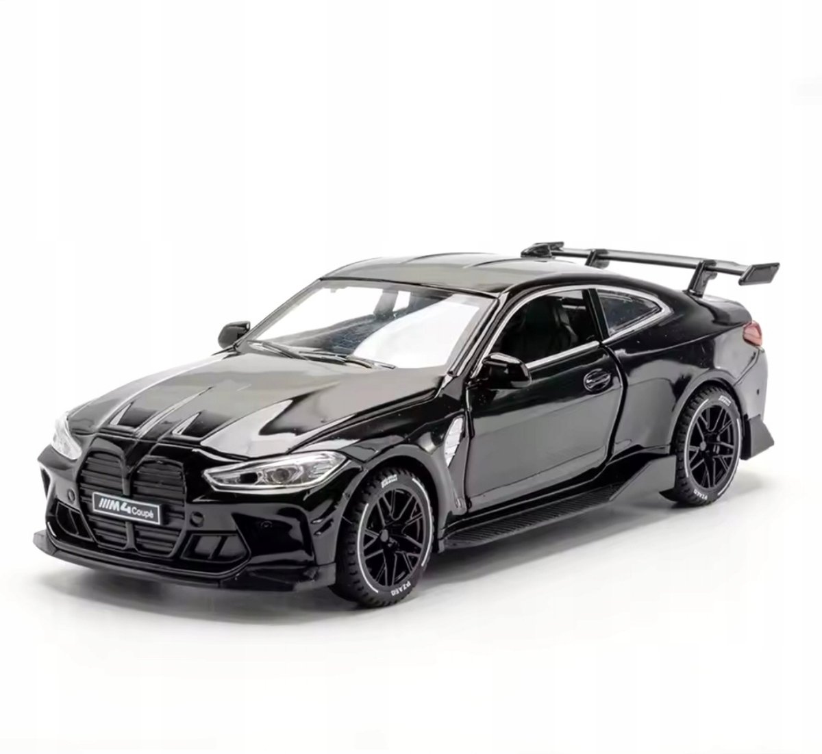 Bmw M4 1:32 Otwierane Drzwi + Światła + Dźwięk