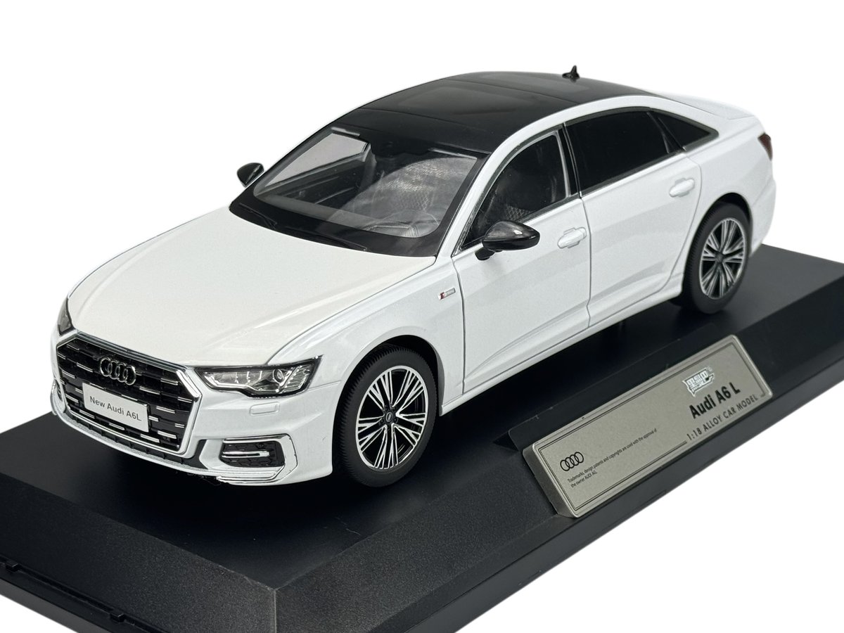 ALLOY CAR AUDI A6 L C8 BIAŁY 1:18