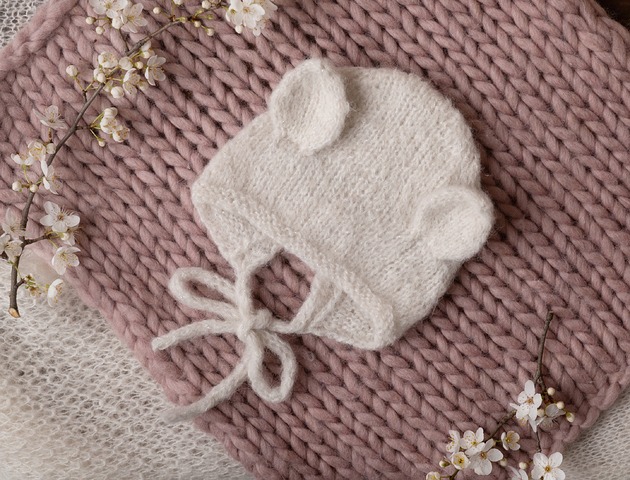 Bonetka Tuliś biała Baby Alpaka + Merino