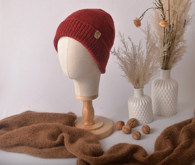 Klasyczna czapka 100% merino Głęboka czerwień