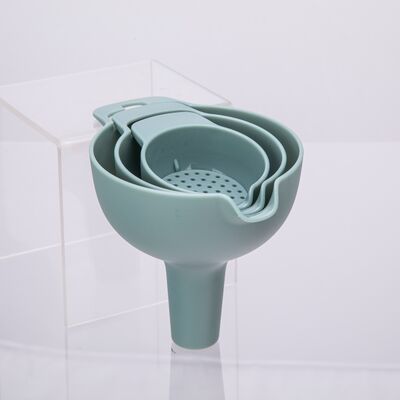 Komplet lejków z sitkiem