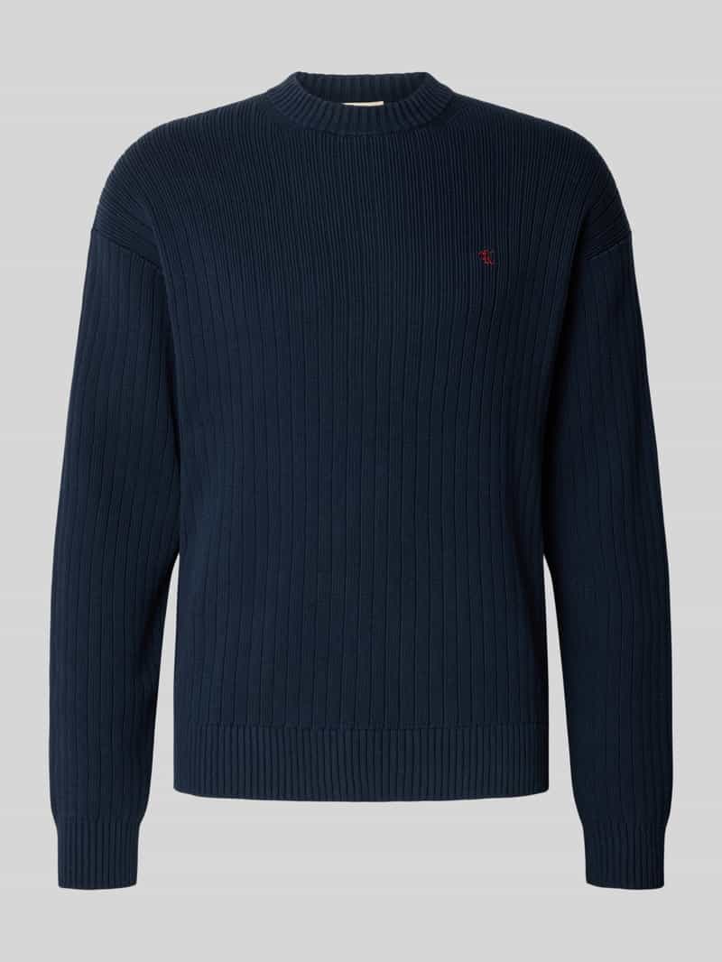 Sweter z dzianiny o kroju oversized z prążkowanymi wykończeniami