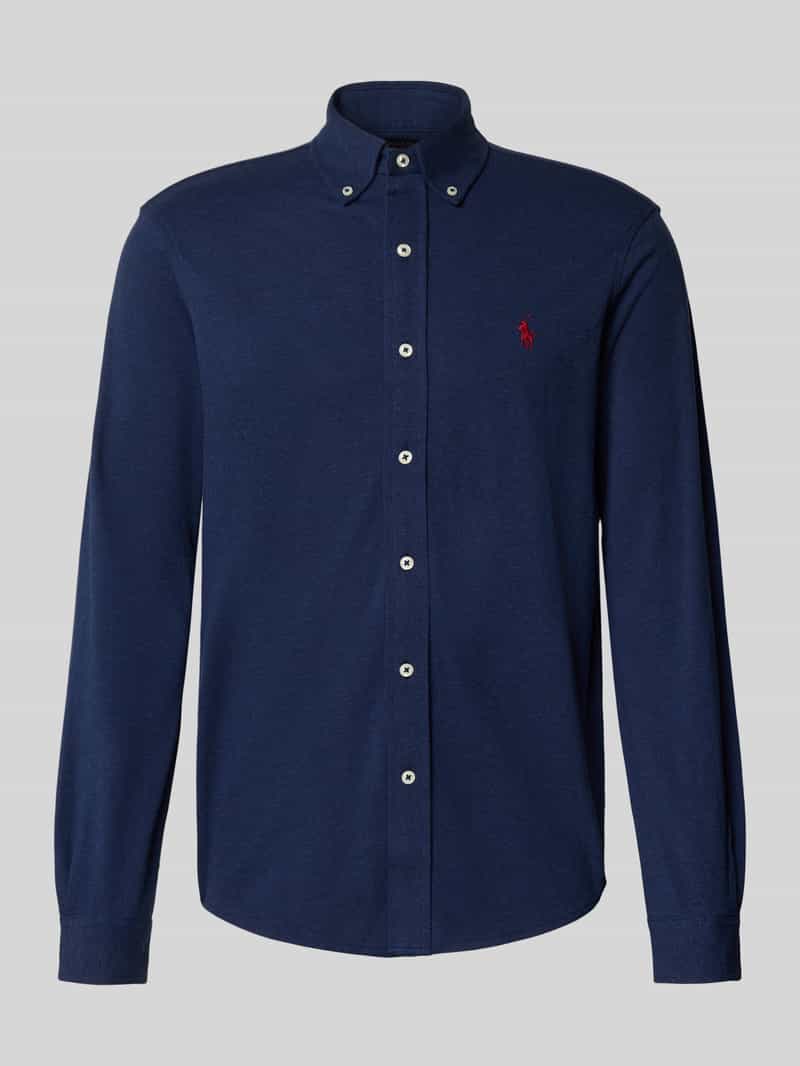 Koszula casualowa o kroju regular fit z kołnierzykiem typu button down