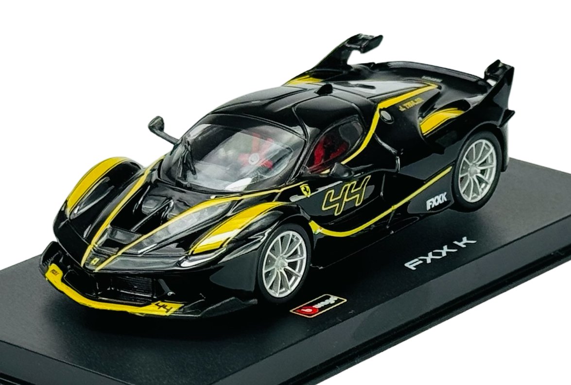 BBURAGO FERRARI FXX K SIGNATURE SERIES CZARNY 1:43 36906 + GABLOTKA