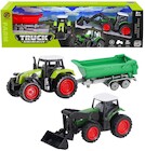 Traktor z przyczepą i ładowaczem