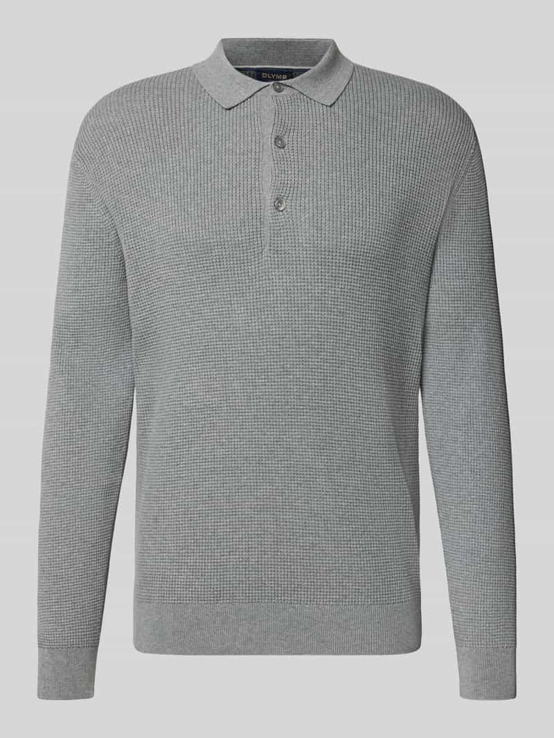 Sweter z dzianiny z kołnierzykiem typu kent