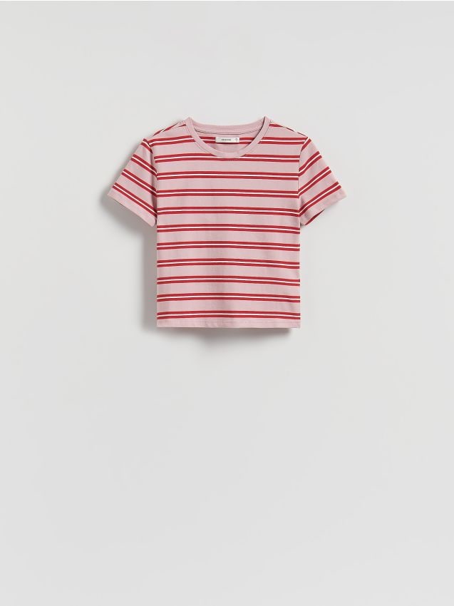 Reserved - Krótki t-shirt w paski - pastelowy róż