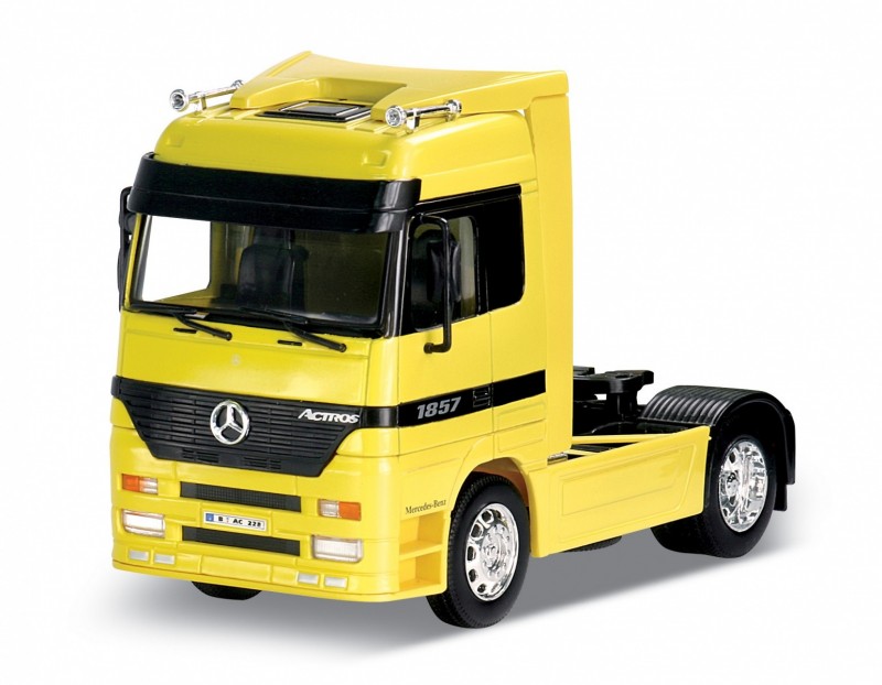 132 Ciężarówka Mercedes-Benz Actros 1857 ndash mix kolorów - model lub pojazd