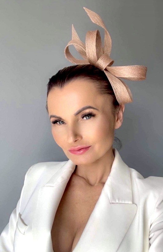 Fascynator MONAME beżowy capucino