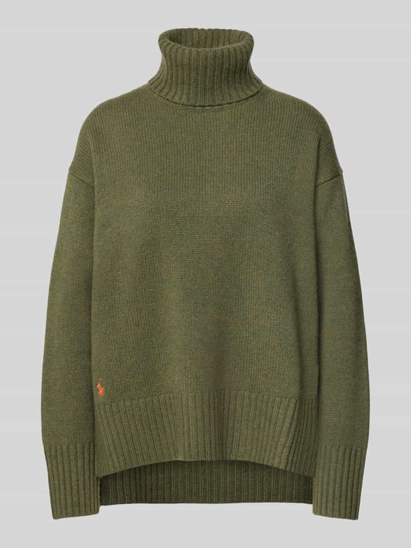 Sweter z dzianiny z golfem