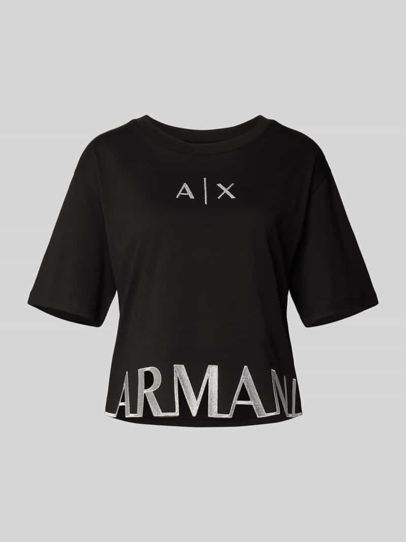 T-shirt z detalem z logo