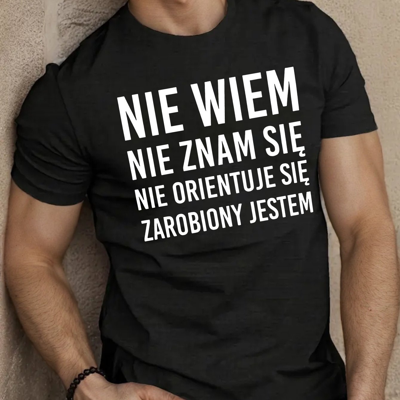 TEMU Męska letnia koszulka z nadrukiem geometrycznym, okrągłym dekoltem, regularnym krojem - Zabawny polski cytat, oddychająca tkanina, idealna dla