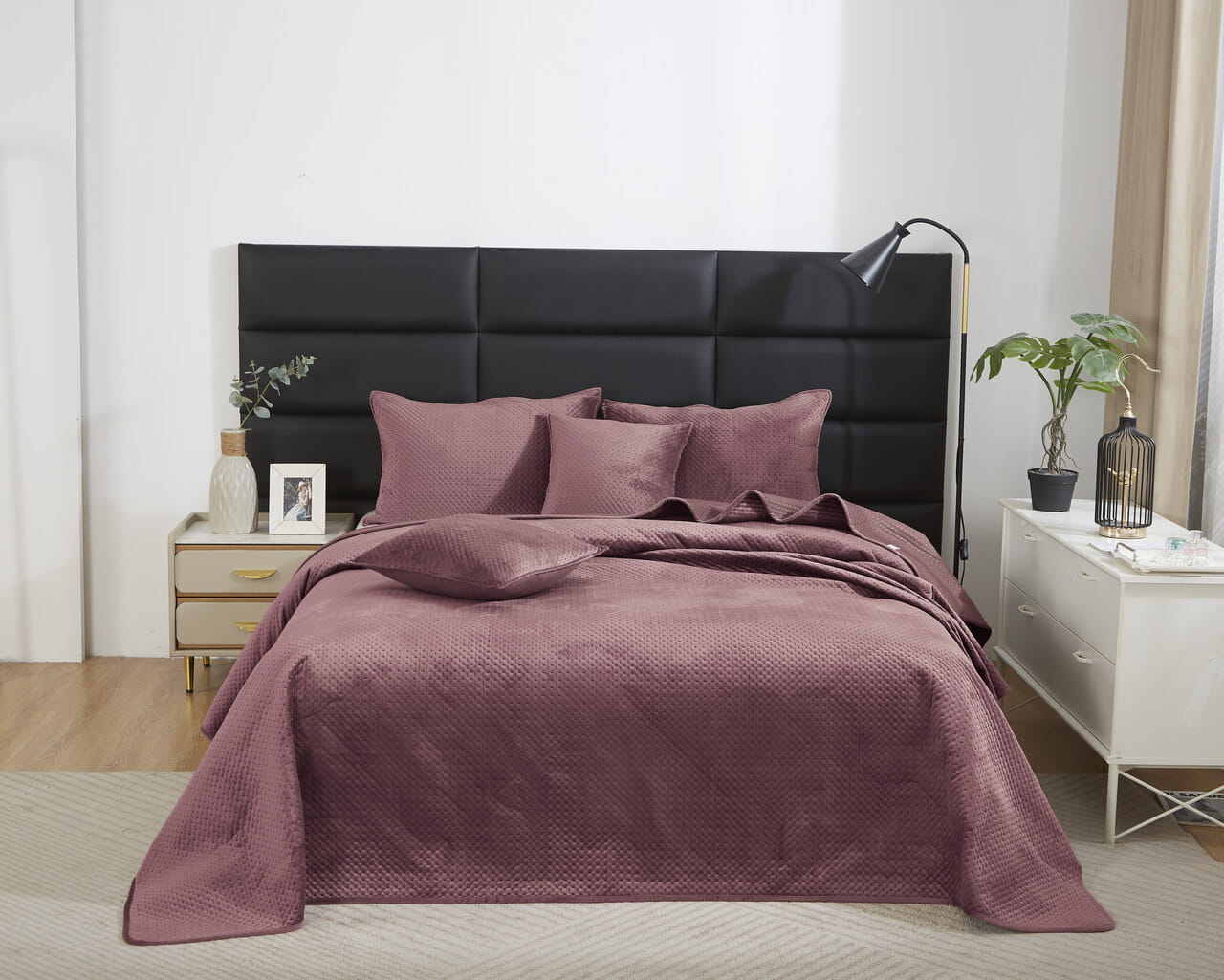 Ciemny Róż Narzuta Pikowana Velvet na Łóżko 240x220 MAYA